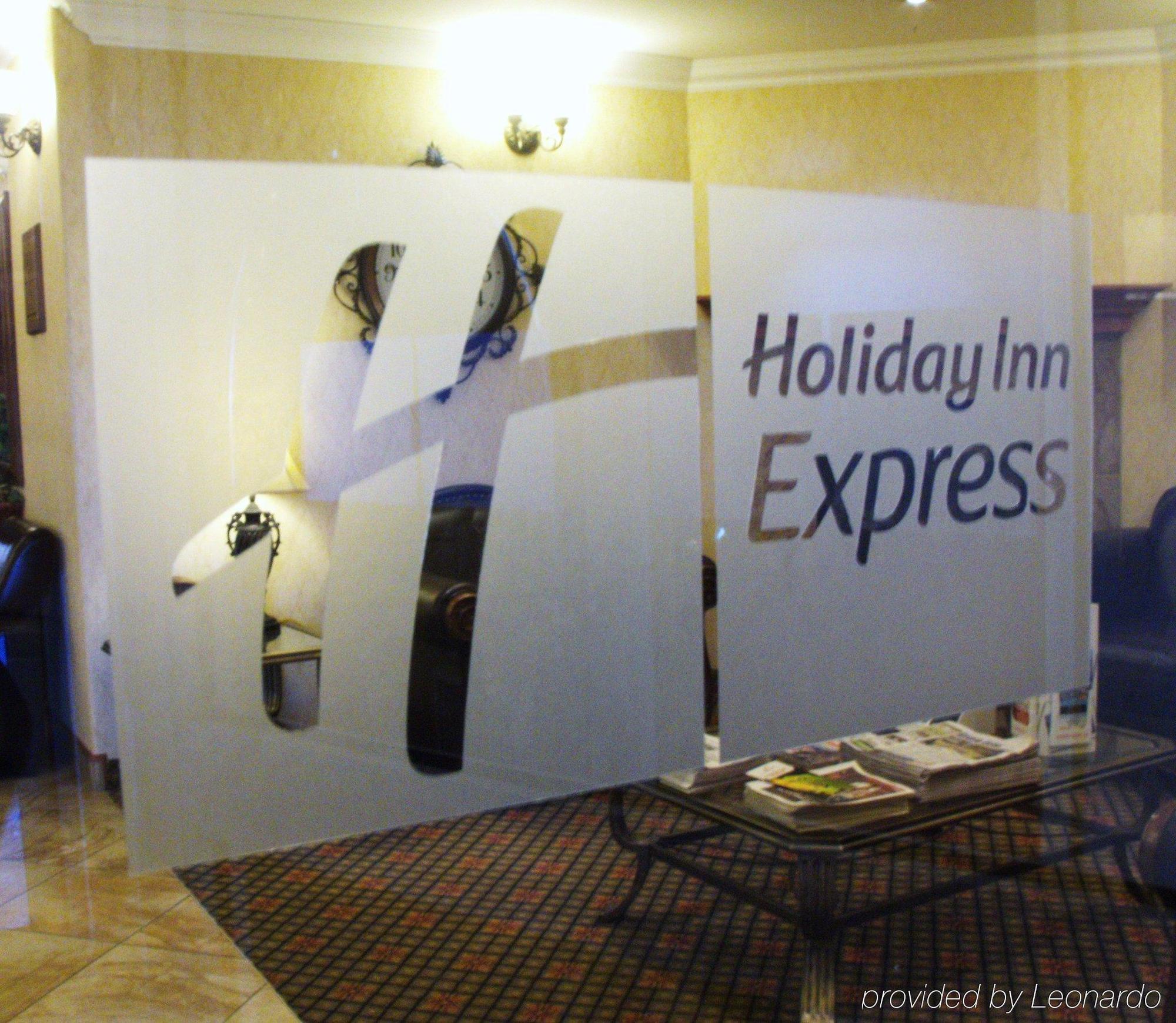 Holiday Inn Express Airdrie, An Ihg Hotel Interno foto